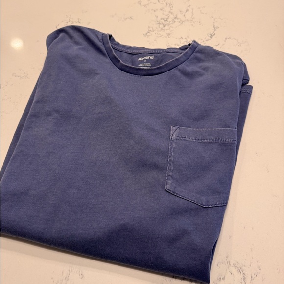 Abound men’s short sleeve pocket tshirt distressed faded blue color - Picture 6 of 8